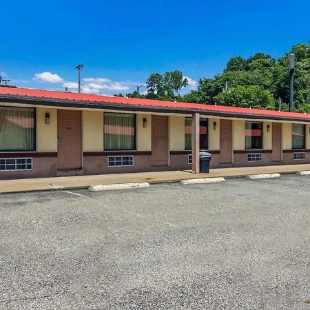 Econo Lodge Pittsburgh I-79 Exteriér fotografie