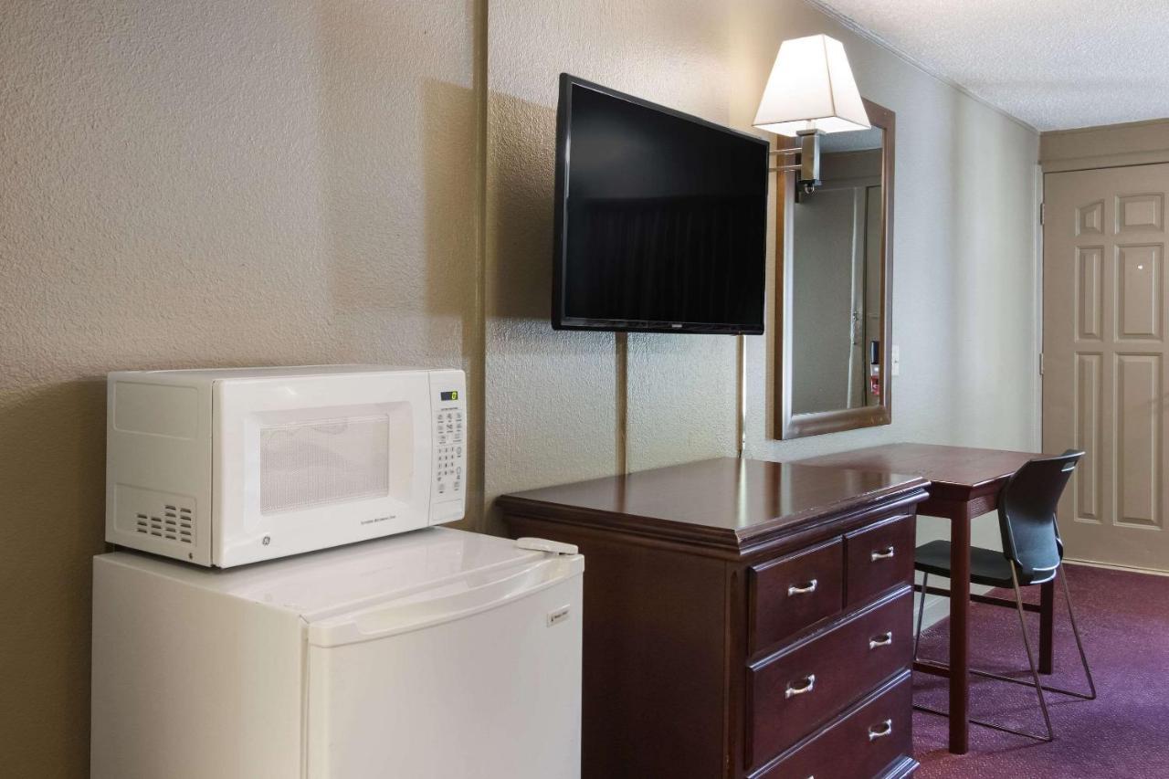 Econo Lodge Pittsburgh I-79 Exteriér fotografie