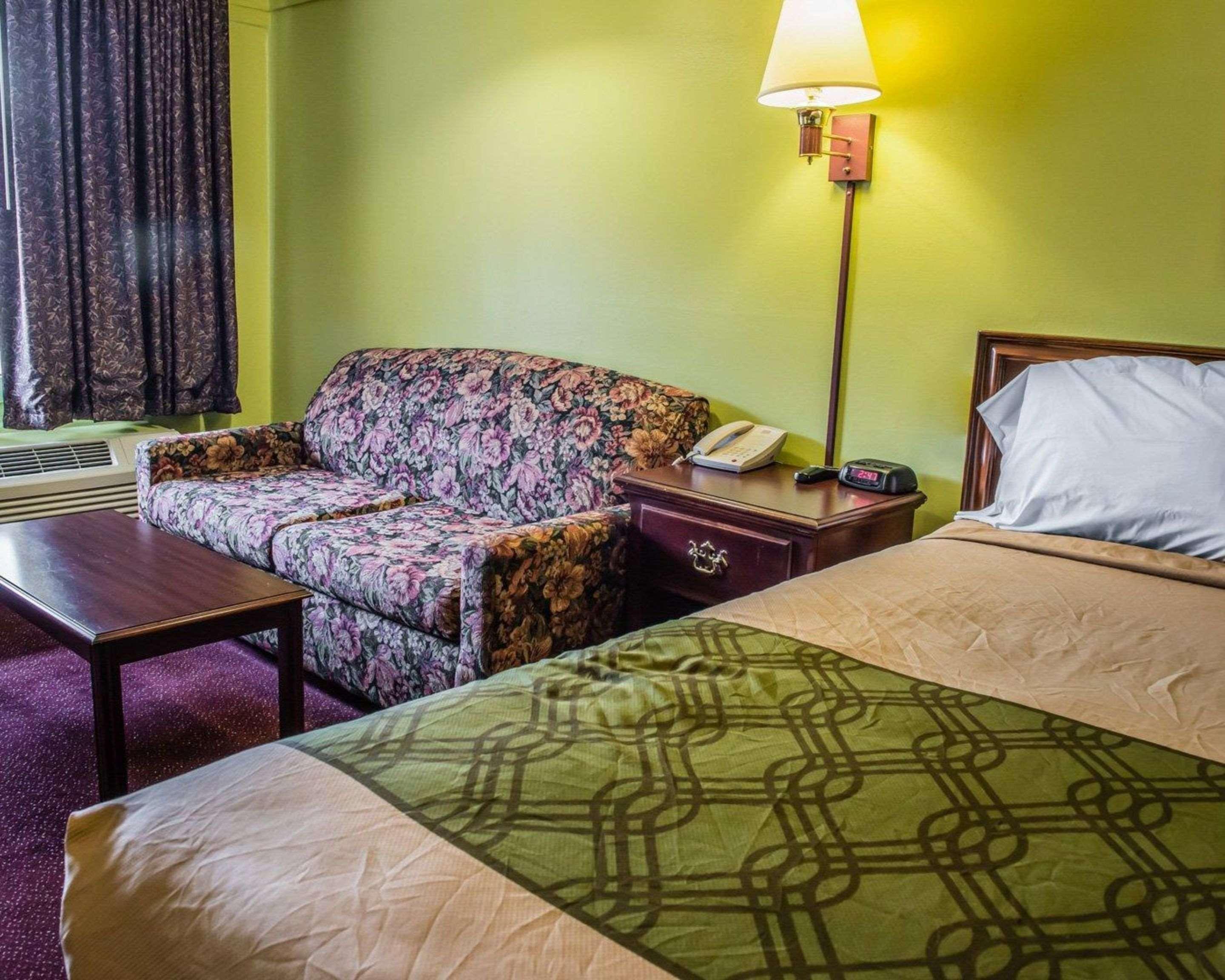 Econo Lodge Pittsburgh I-79 Exteriér fotografie