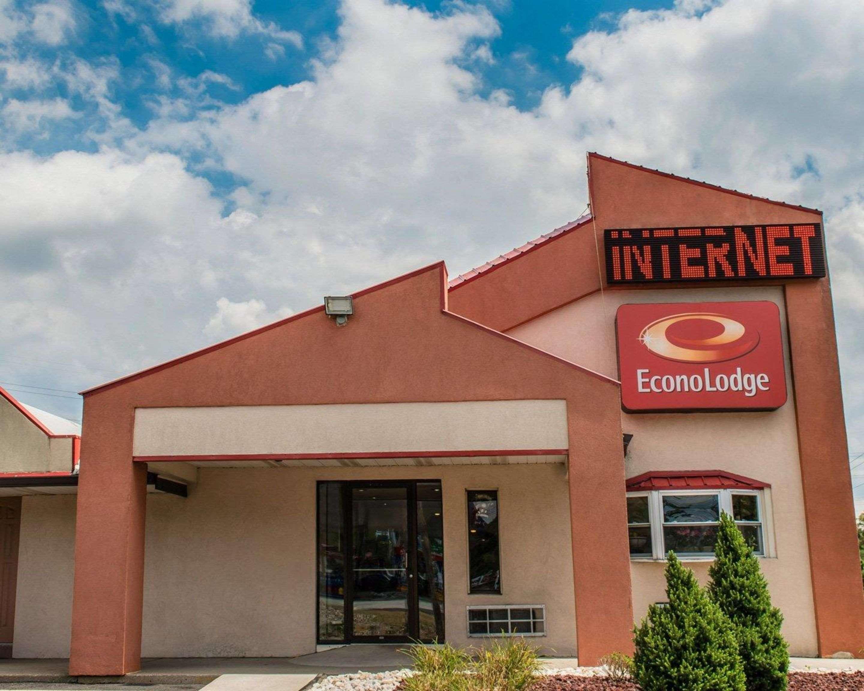 Econo Lodge Pittsburgh I-79 Exteriér fotografie